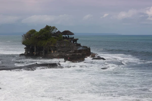 Pura tanah lot - tapınak Bali, Endonezya