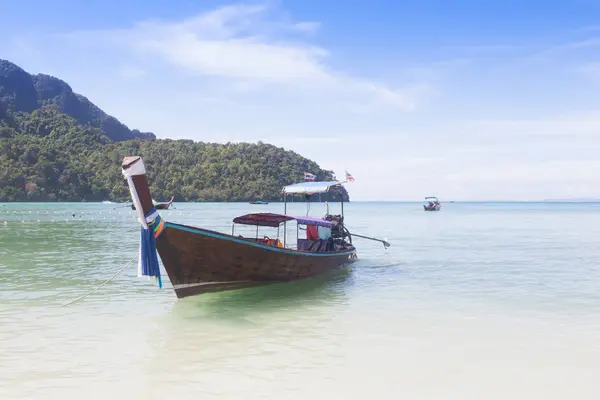 Barco Tailandés Tradicional Cola Larga Mar Esmeralda Mar Andamán — Foto de Stock
