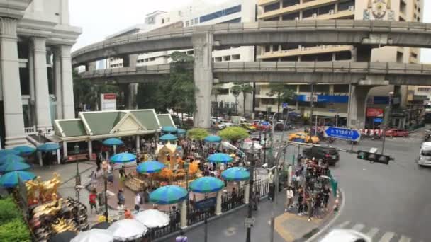 Sanctuaire Erawan Intersection Ratchaprasong Bangkok Thaïlande — Video