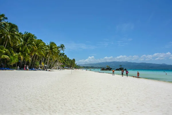 Знаменитый Белый пляж на острове Боракай, Филиппины — стоковое фото
