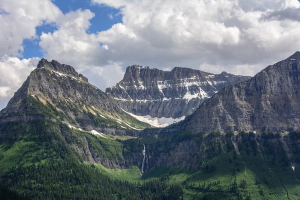 Oberlin mountain und kanonenberg im glacier nationalpark, montana usa — Stockfoto