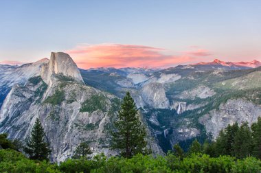 Yosemite Milli Parkı, Kaliforniya, ABD Vadisi
