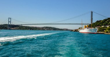 Boğaz üzerindeki köprü, İstanbul, hindi..
