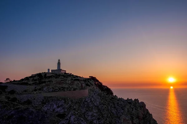 Faro en Cabo Formentor, Mallorca, España — Foto de Stock