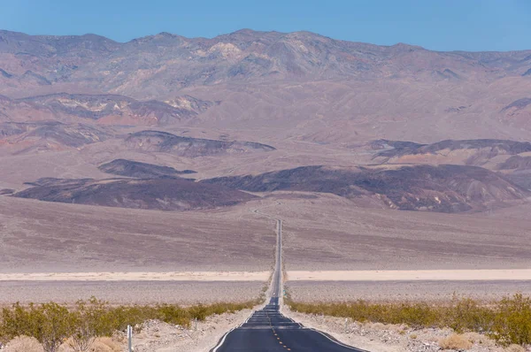 Longa Estrada Linha Reta Parque Nacional Vale Morte Eua — Fotografia de Stock