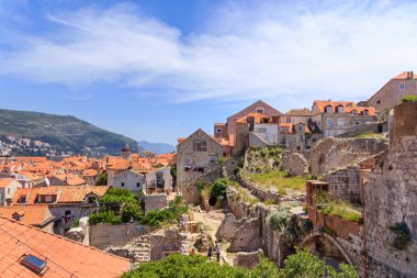Dubrovnik şehir manzarası eski kasaba duvarları, Hırvatistan ve Dalmaçya 'dan