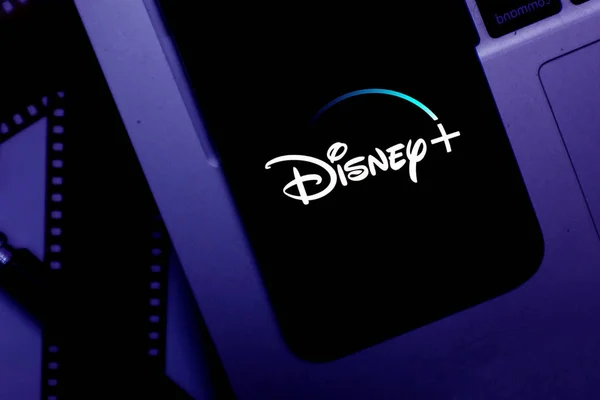 Iphone Pro Avec Disney Sera Service Abonnement Streaming Vidéo Ligne — Photo