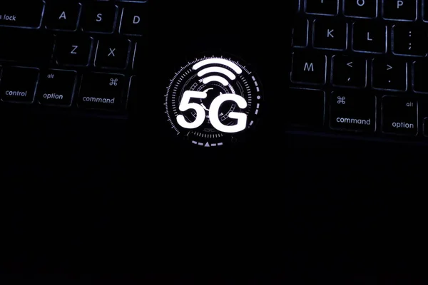 Nowy Smartfon Logo Skrót Piątej Generacji Technologii Telefonii Komórkowej Stany — Zdjęcie stockowe