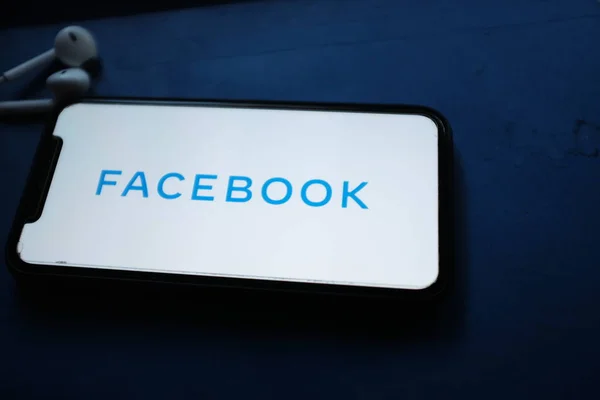 Iphone Pro Mit Dem Facebook Logo Black Facebook Ist Die — Stockfoto