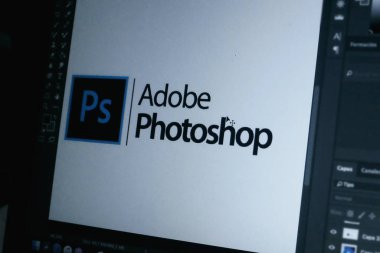Adobe Photoshop logo bilgisayarı, Adobe Systems tarafından geliştirilen bir raster grafik editörüdür. ABD, Kaliforniya.