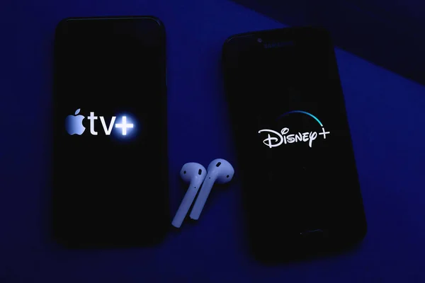 Iphone Pro Avec Logo Apple Disney Sont Des Services Abonnement — Photo