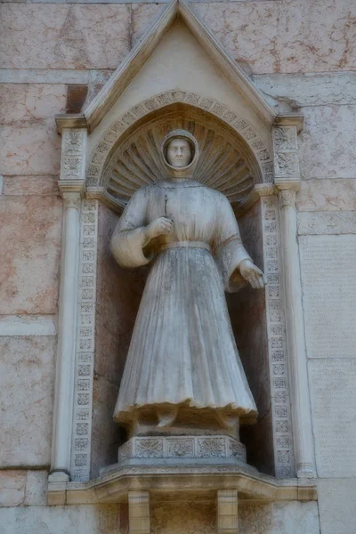 Detalle Fachada Catedral San Jorge Italia Ferrara —  Fotos de Stock