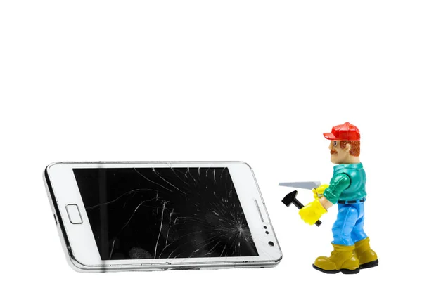 Toy Man Mobilní Telefon Opravy Rozbitá Obrazovka Izolované Bílém Pozadí — Stock fotografie