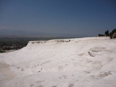 Pamukkale 'nin beyaz geçitleri