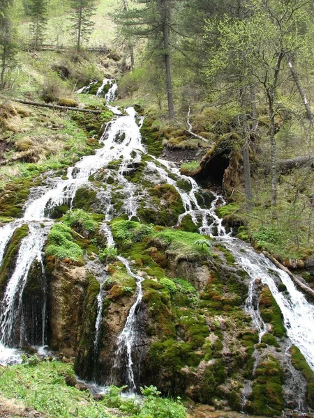 Cachoeira Emurlinsky Katun Altai — Fotografia de Stock