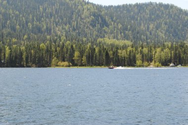 Teletskoye Gölü 'nde tekne gezisi, Altai