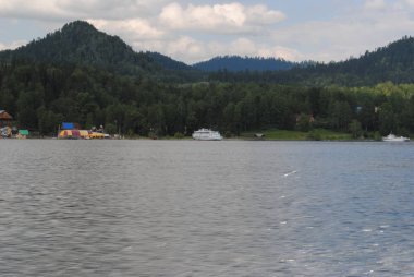 Teletskoye Gölü 'ndeki gemi, Altai