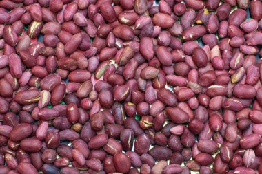 Kızarmış Soyulmamış Fıstık. Kabuklu fıstıklar..