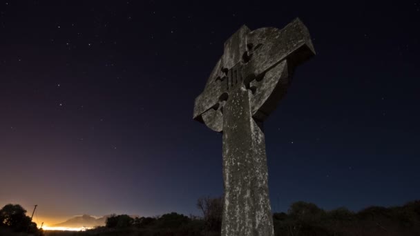 Αστέρια με αρχαία Σταυρός — Αρχείο Βίντεο