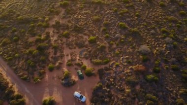Avustralya bush outback vahşi doğada kamp