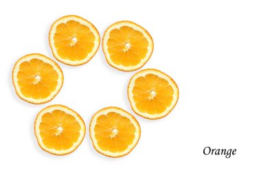 Beyaz arka planda yalıtılmış desen olarak turuncu dilimler