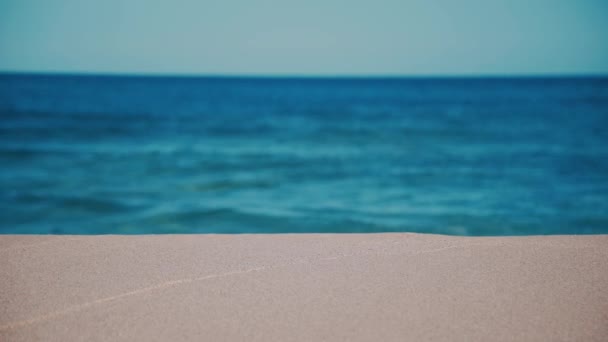 Тропический райский пляж, чистый песок — стоковое видео