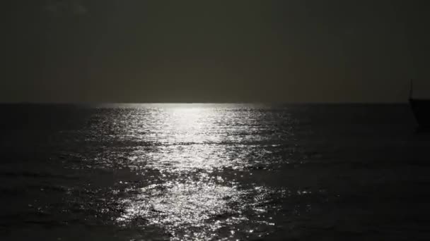 Mañana en el Mar Sol Reflejo del Mar — Vídeos de Stock