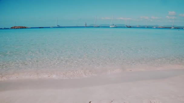 Islas Baleares Formentera Hermoso día en la playa — Vídeos de Stock