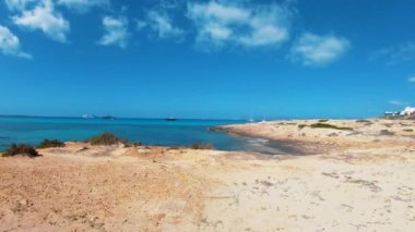 Balear Adası Formentera Rocky Plaj Yürüyüşü