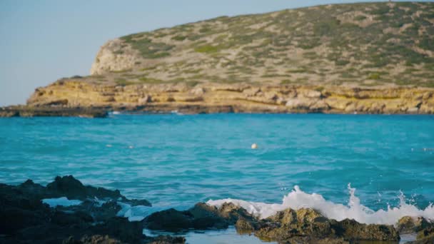 Islas Baleares Ibiza Cala Comte Vista a la playa — Vídeo de stock