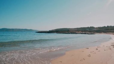 Sabahleyin Cala Bassa Sahili