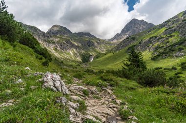 Grosser Krottenkopf 'a dağ yürüyüşü