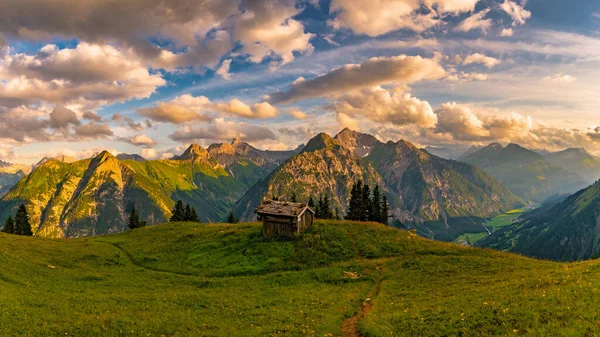 Gouden uur in het Lech-dal — Stockfoto