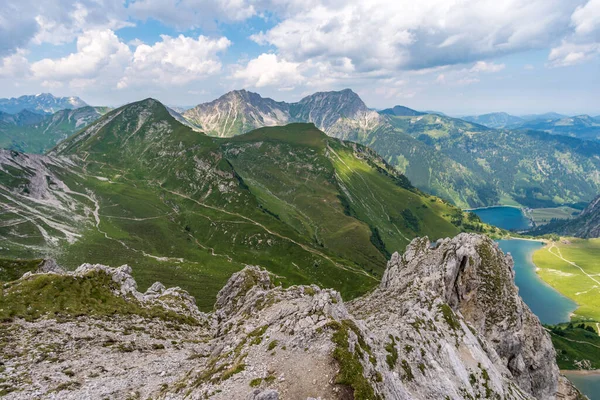 Περιήγηση Στο Βουνό Πάνω Από Βόρεια Πλευρά Lachenspitze Μέσω Ferrata — Φωτογραφία Αρχείου