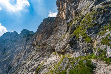 Berchtesgadener topraklarındaki Thomas-Eder-Steig vasıtasıyla Salzburg yüksek tahtına harika bir yürüyüş.