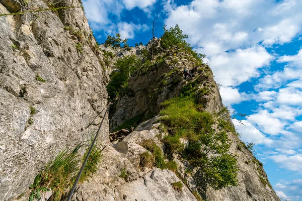 Восхождение Drachenwand Через Ferrata Красивом Mondsee — стоковое фото