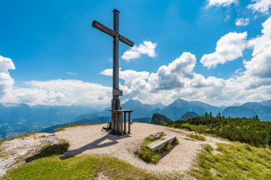 Agnes 'le Berchtesgaden Alpleri' ndeki Karkopf 'a muhteşem bir yürüyüş.