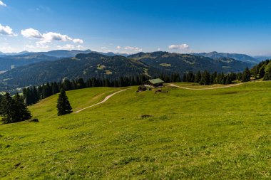 Allgau 'daki Balderschwang' da muhteşem bir yürüyüş.
