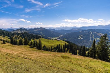 Allgau 'daki Balderschwang' da muhteşem bir yürüyüş.