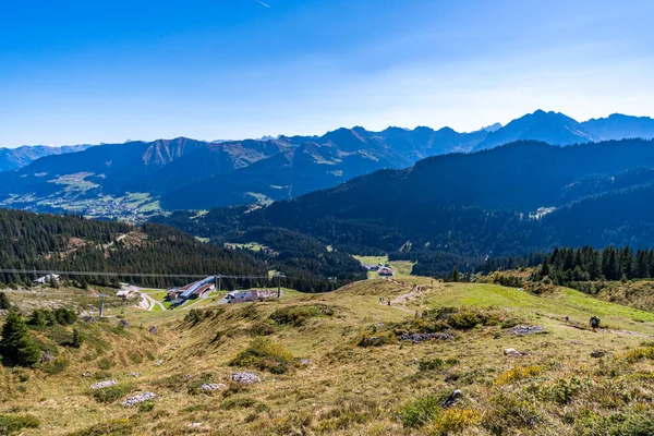 Randonnée Fantastique Sur Hohe Ifen Dans Kleinwalsertal Dans Les Alpes — Photo