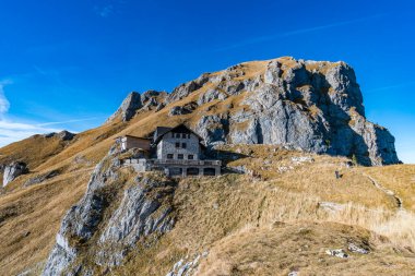 Tannheimer Tal 'da gün batımında Aggenstein' a güzel bir dağ turu.