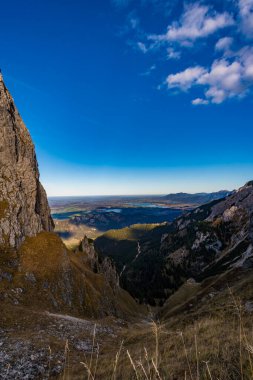 Tannheimer Tal 'da gün batımında Aggenstein' a güzel bir dağ turu.