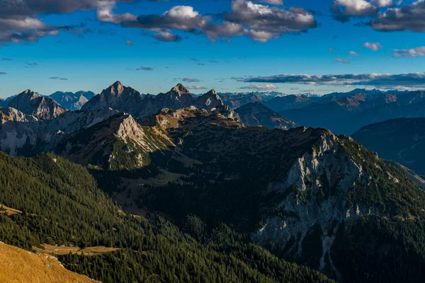 Schöne Bergtour Zum Aggenstein Bei Sonnenuntergang Tannheimer Tal — Stockfoto