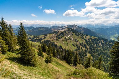 Allgau Alplerindeki Gunzesried Vadisi 'nden Siplingerkopf ve Heidelbeerkopf' a fantastik bir dağ turu.