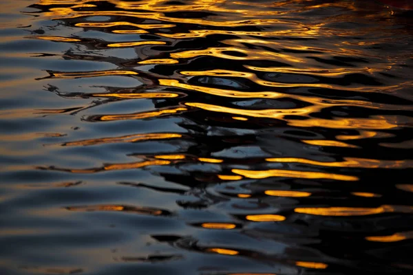 Golden colored waves — Stock Photo, Image