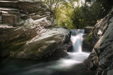 Şelale bahar. Kemalpaşa Izmir Türkiye.