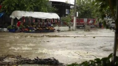 Aşırı yağmur nedeniyle sel.