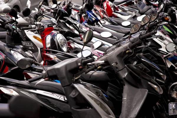 Park halindeki motosiklet arka plan doku.