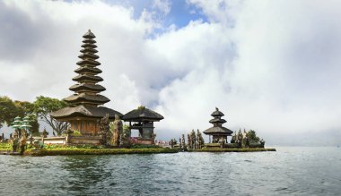 Pura ulun danu bratan Tapınağı
