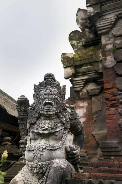 Balinese Hindu religion sculptures. — Stock Photo, Image